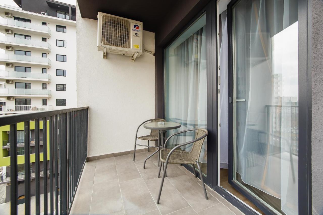 Trio Orange Apartment Oradea Exterior photo