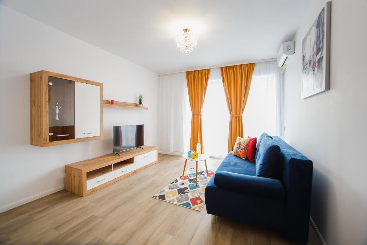 Trio Orange Apartment Oradea Exterior photo